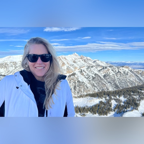 Meet your Posher, Allie - Picture 5 of 6